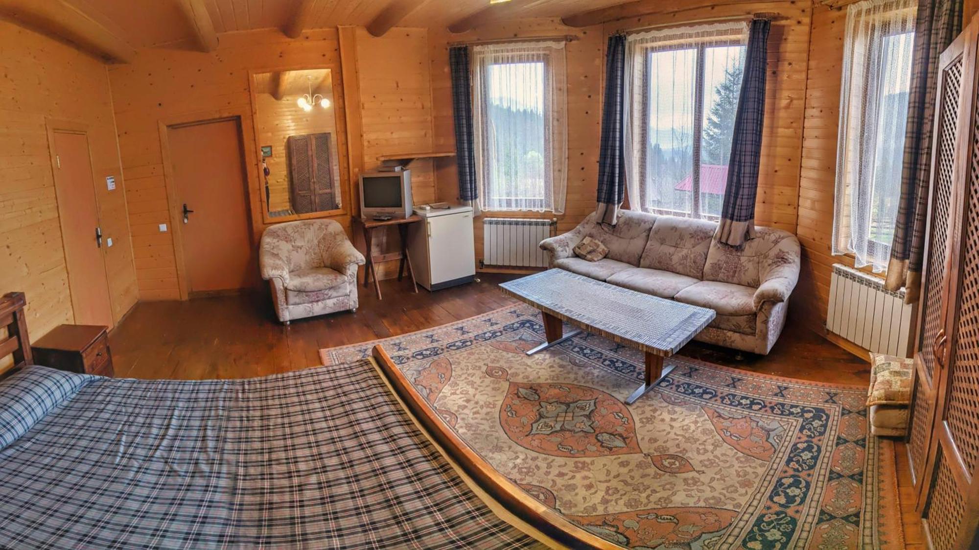 12 Months Estate Guest House Myslovka ห้อง รูปภาพ