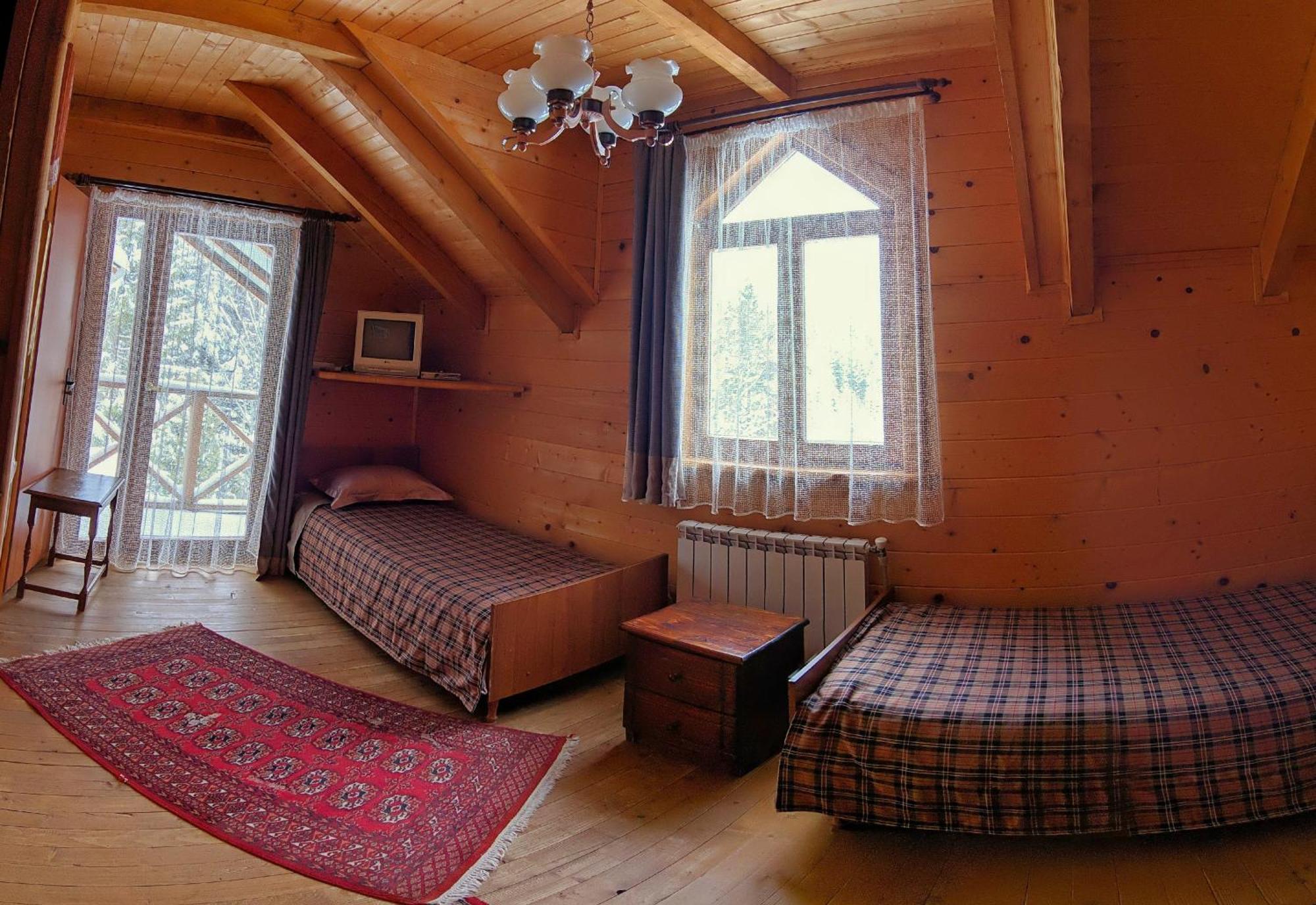 12 Months Estate Guest House Myslovka ห้อง รูปภาพ