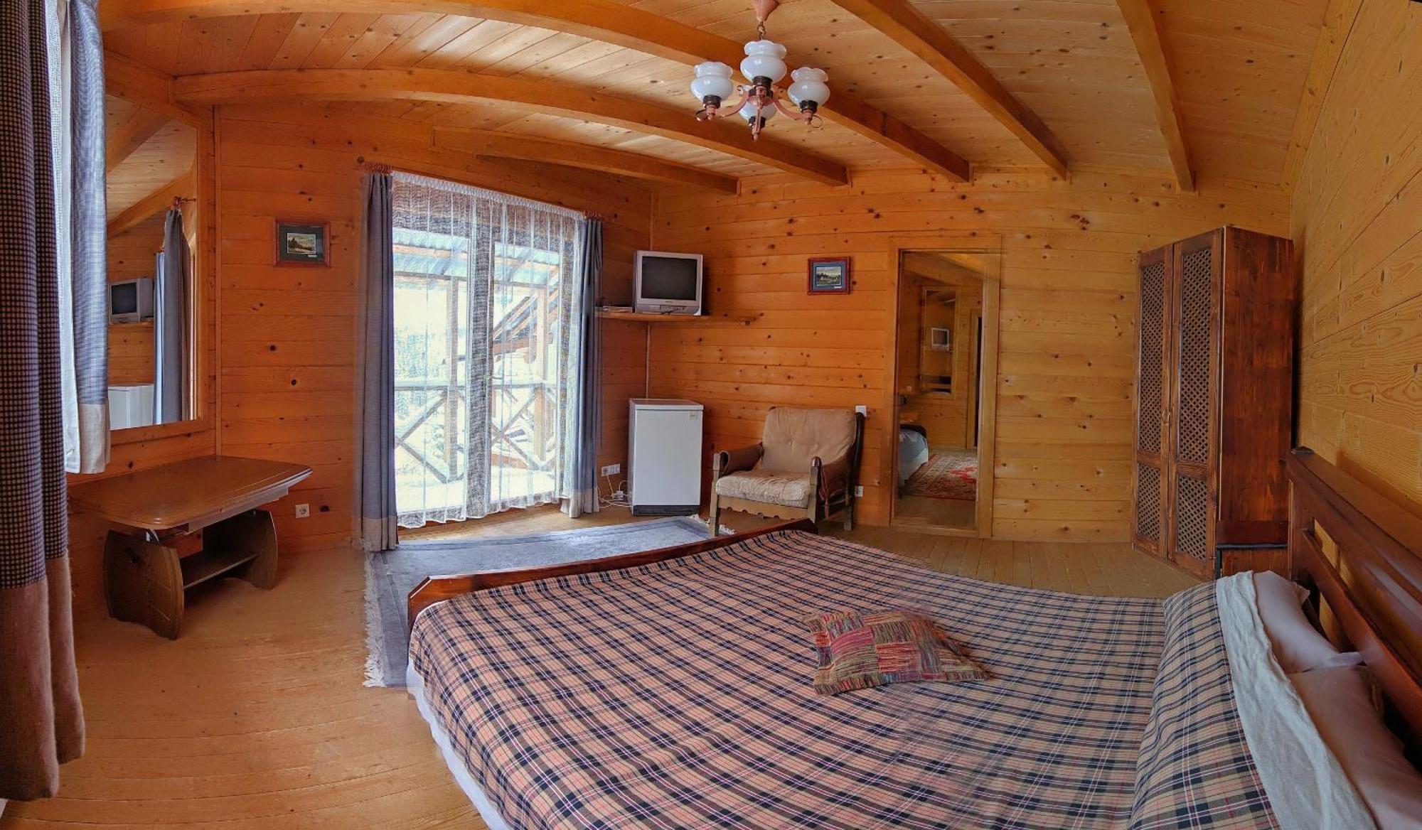 12 Months Estate Guest House Myslovka ห้อง รูปภาพ