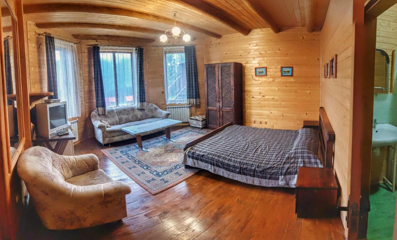 12 Months Estate Guest House Myslovka ห้อง รูปภาพ
